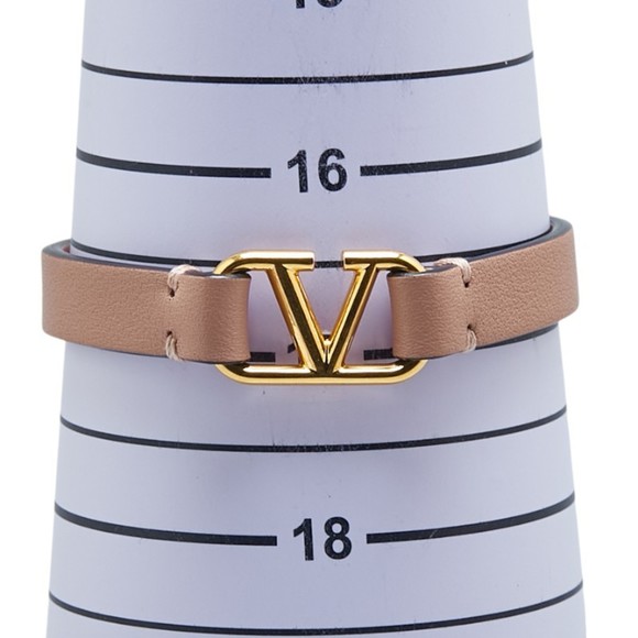 Valentino Garavani logo belt bracelet in beige and pink leather for women. main image 2
